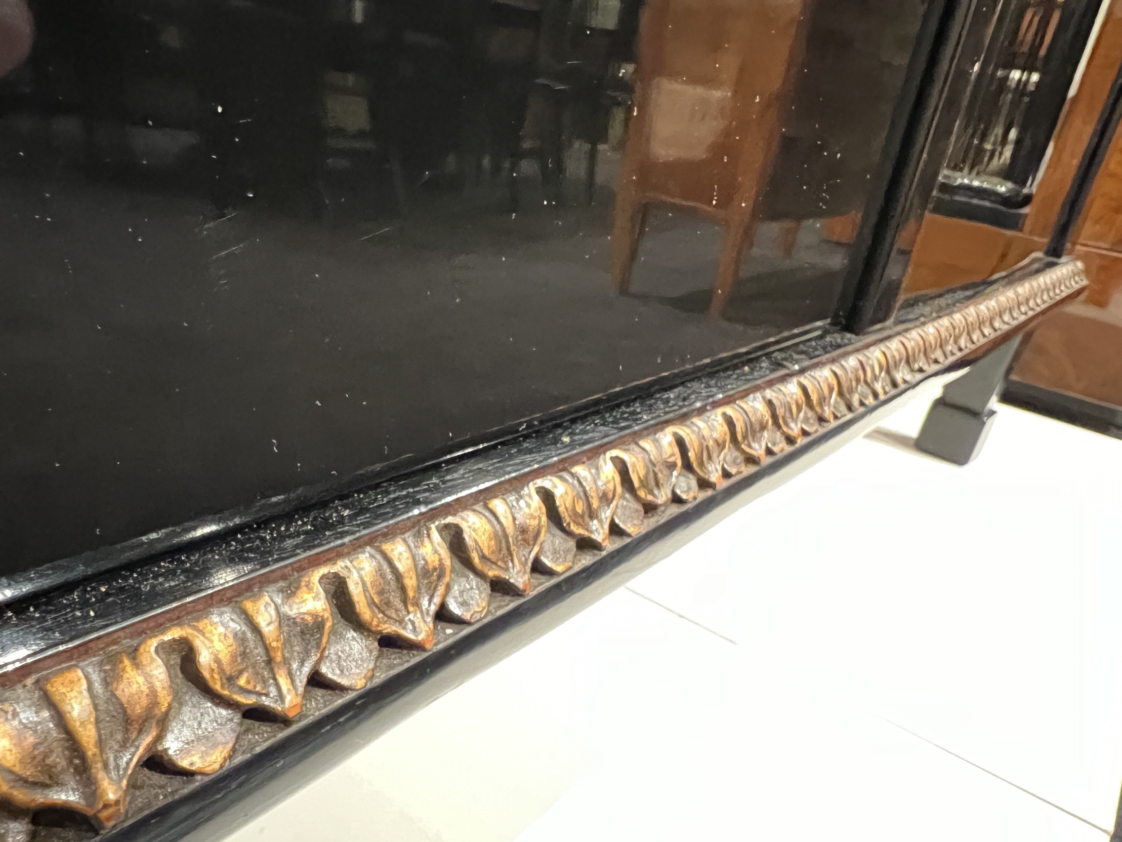 Empire Sekretär oder Schreibschrank, Ebonisiert, Österreich, Wien um 1810.60