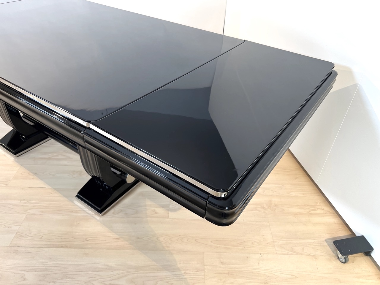 Art Deco Ausziehtisch, Schwarzlack, Gaston Poisson, 1930.1