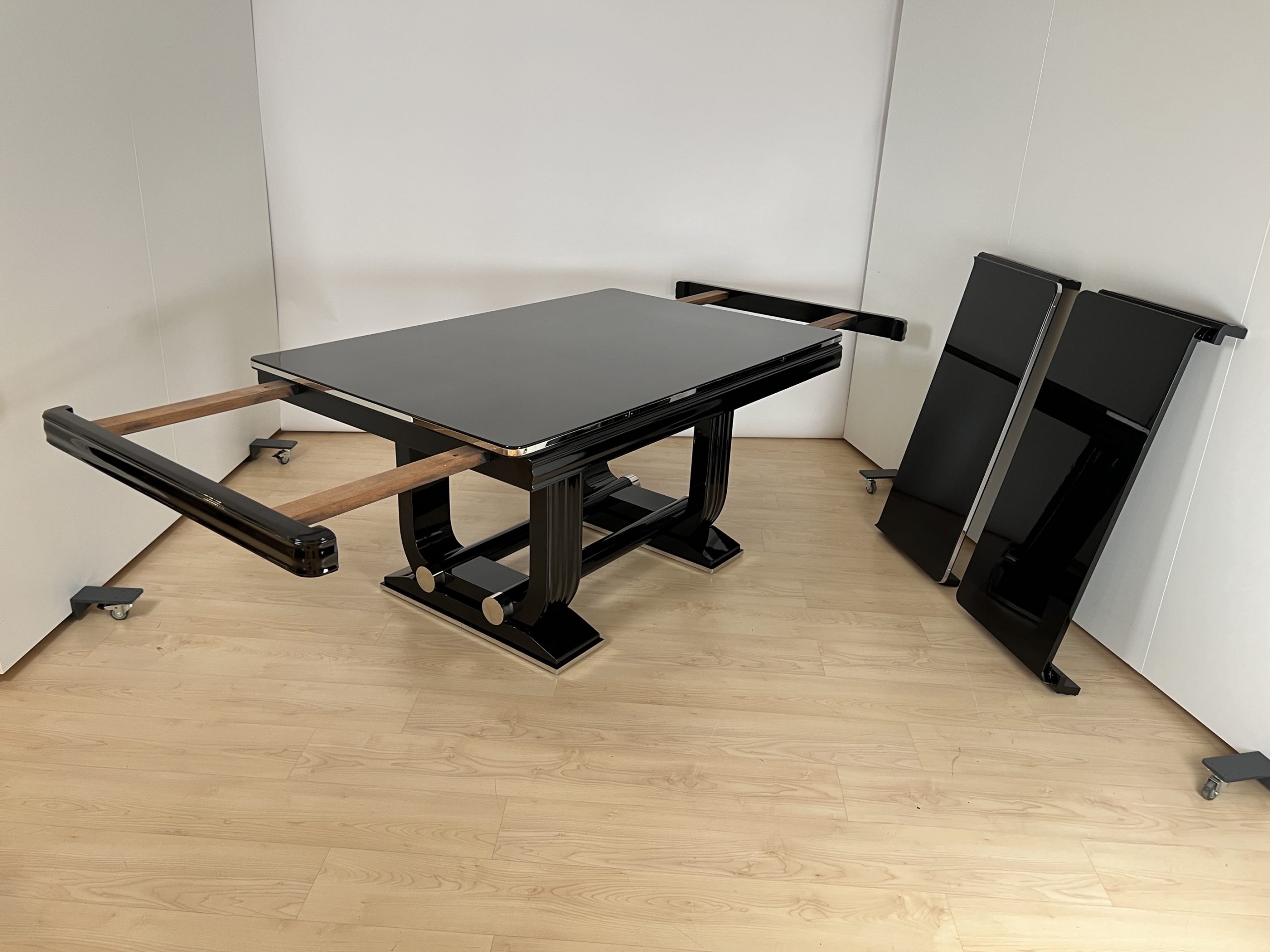 French Art Deco Dining Table, Black Lacquer, Gaston Poisson11