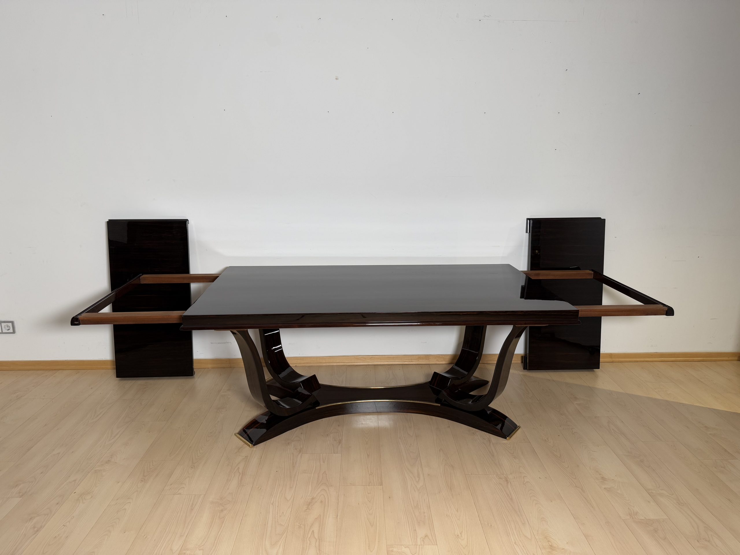 Art Deco Dining room Set in Macassar Ebony, Paris.7