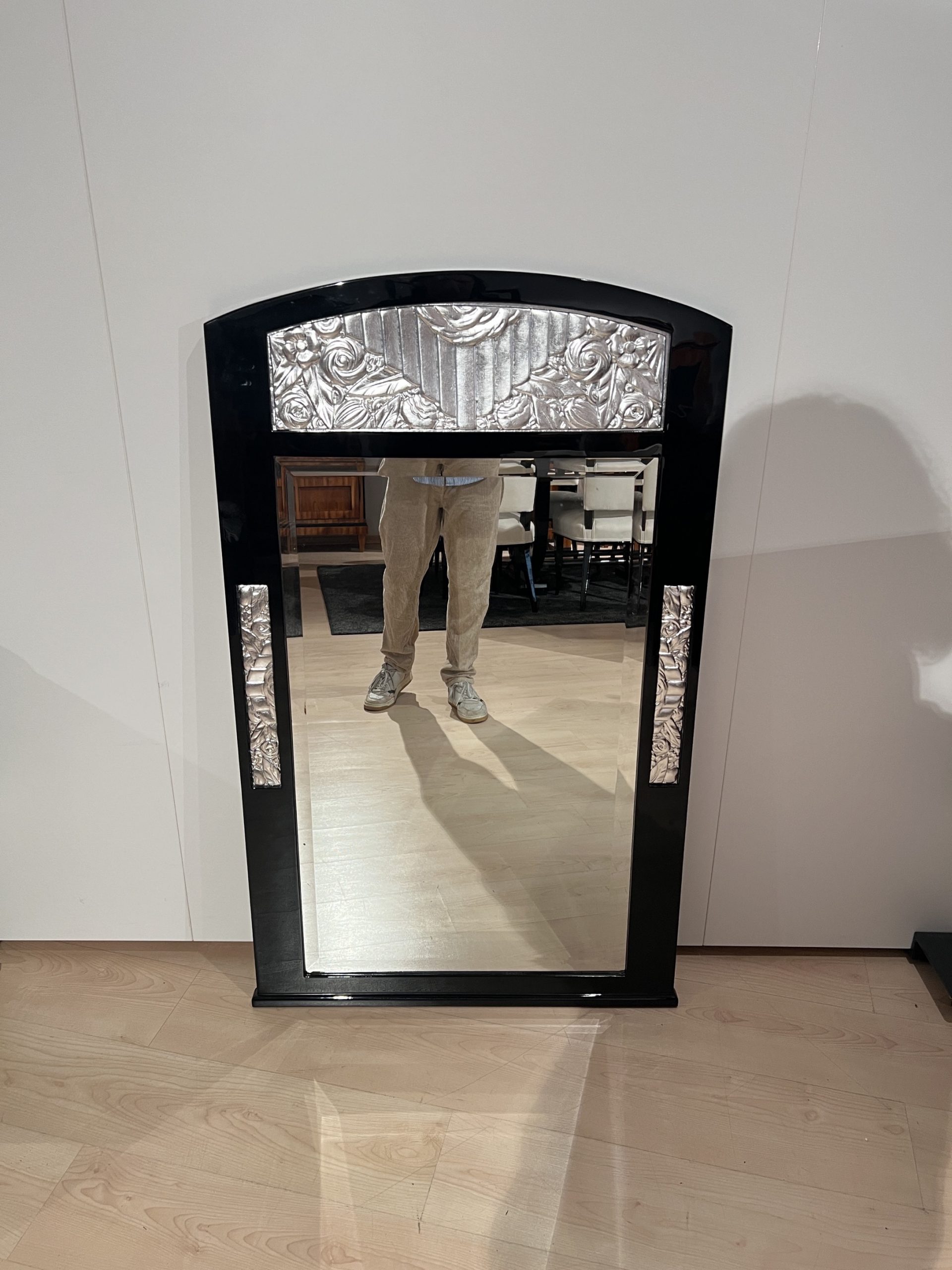 Art Deco Wandspiegel, Schwarzlack und Blattsilber