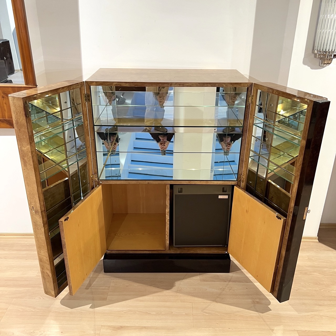 Aldo Tura Bar Cabinet, Parchment, Mirrors, Italy, 1970s.17