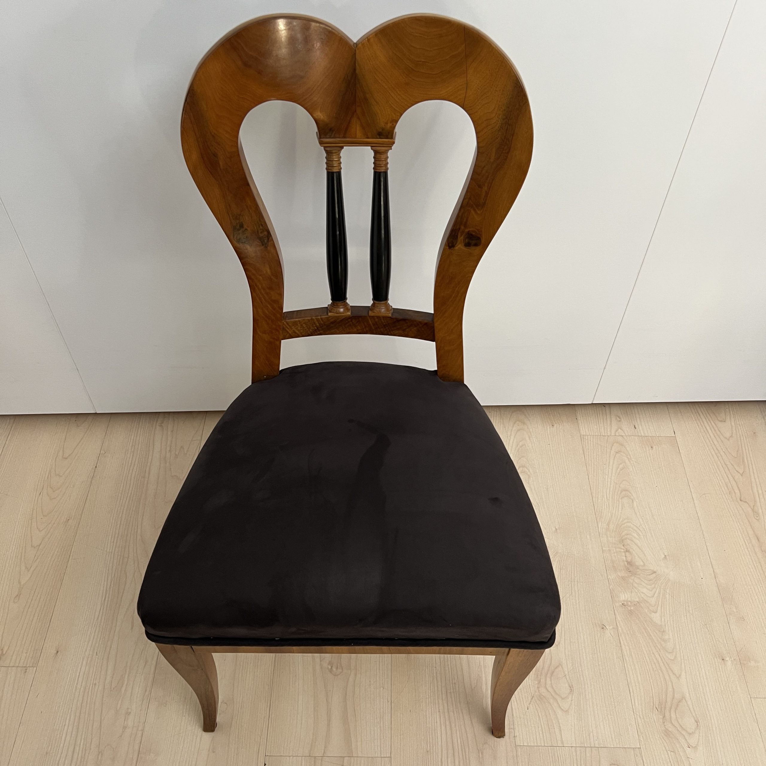 Biedermeier Ballon Stuhl, Nussbaum