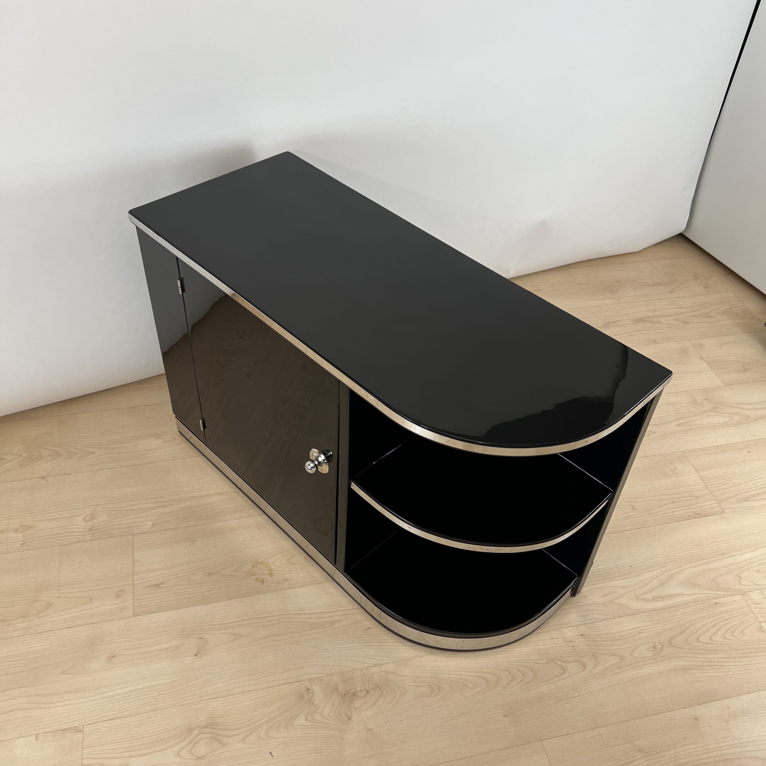 Art Deco Lowboard Schwarzlack und Chrom