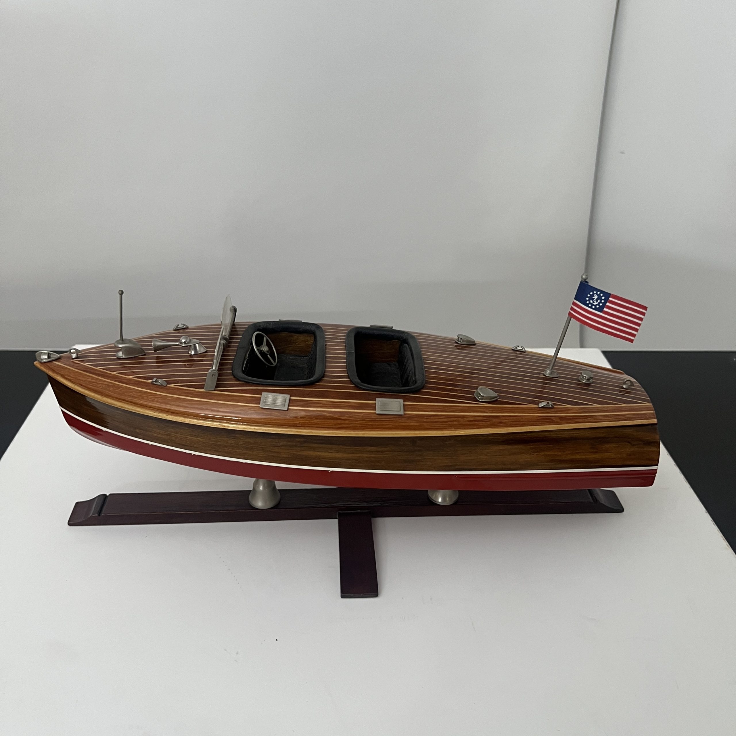 Miniatur Motorboot Chris-Craft2