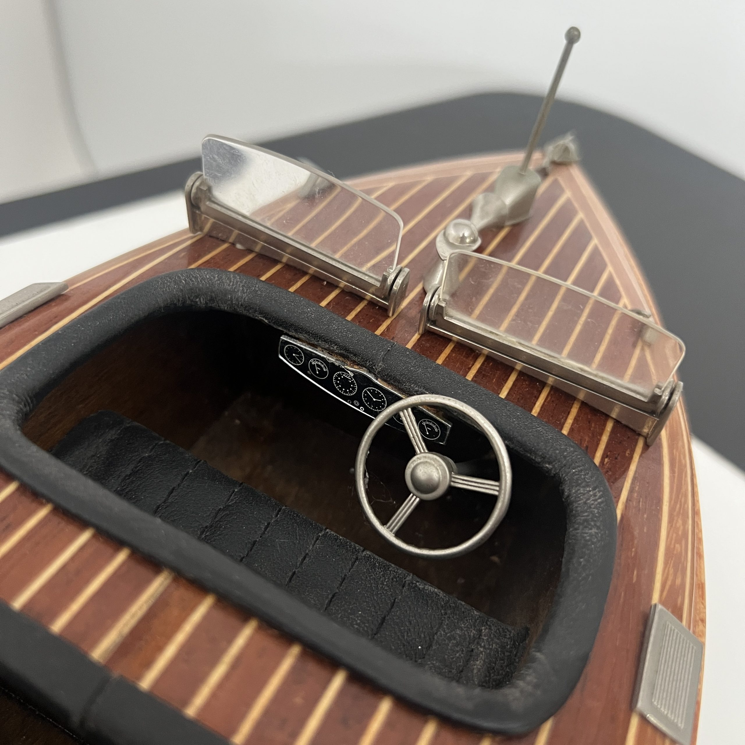 Miniatur Motorboot Chris-Craft9
