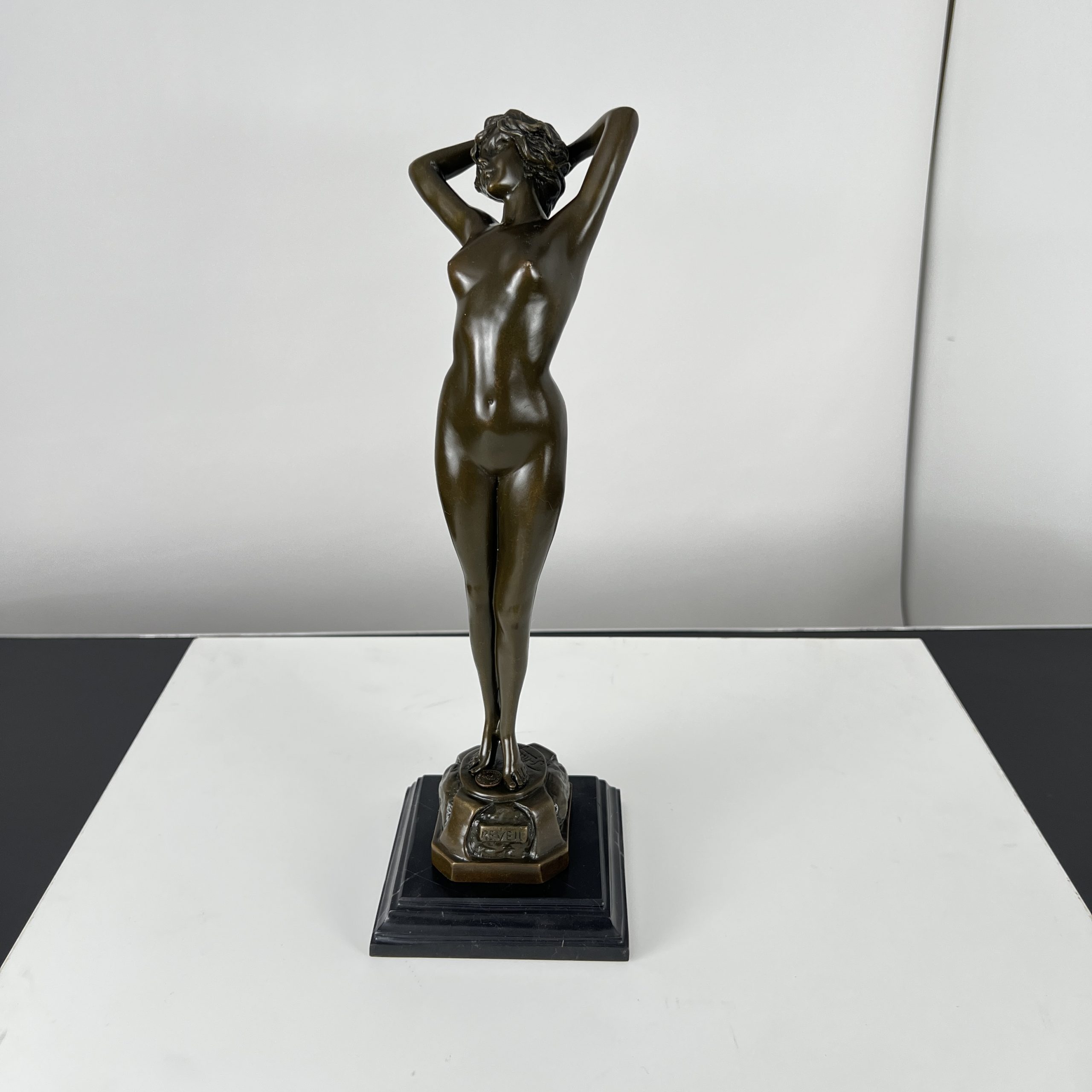 Art Deco Bronze, Nackte Frau, von Philips.1