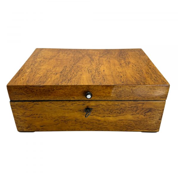 Biedermeier Schatulle, Eisbirke, Deutschland um 1840