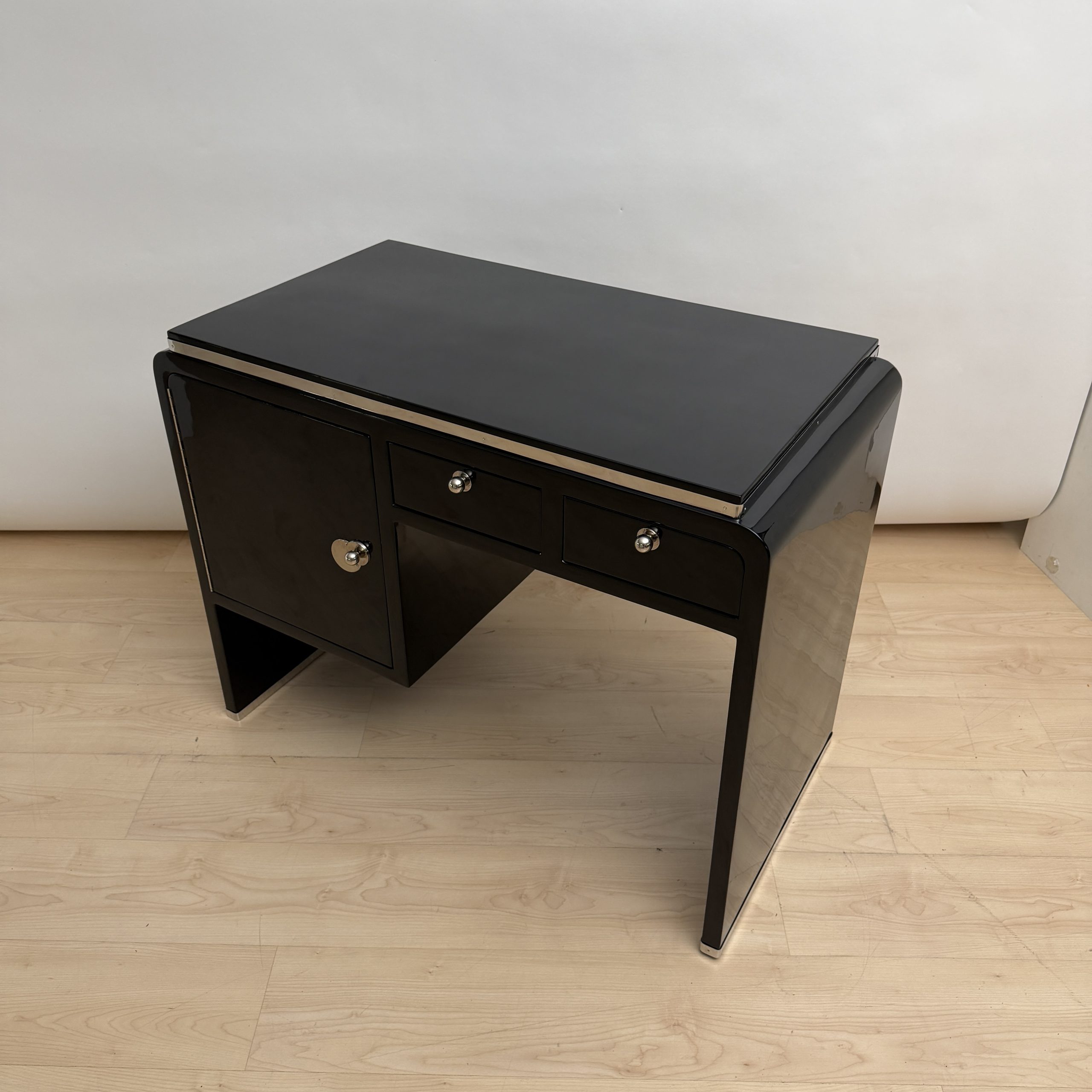 Kleiner Art Deco Schreibstisch, Schwarzer Lack