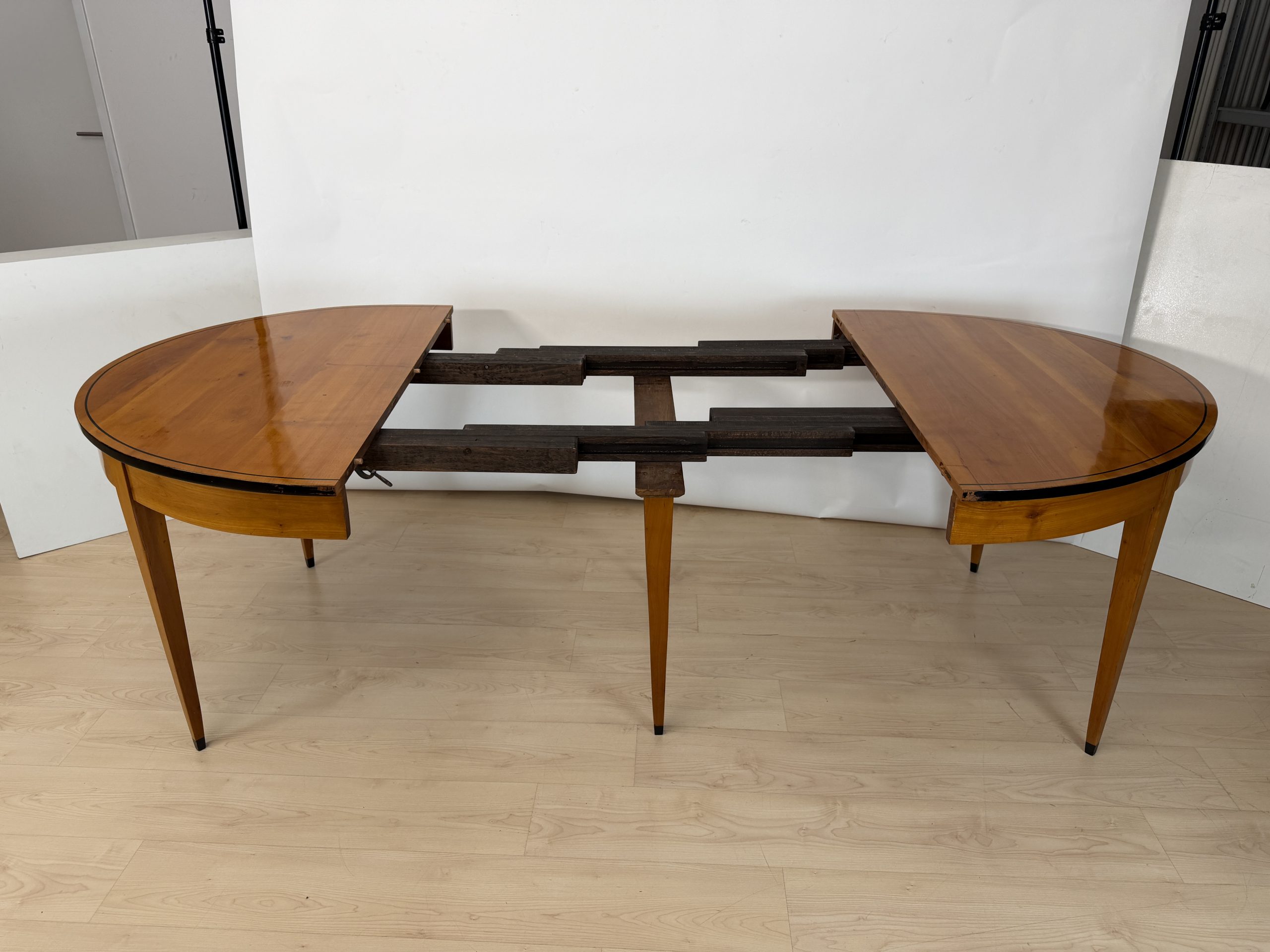 Biedermeier Ausziehtisch, Kirschbaum