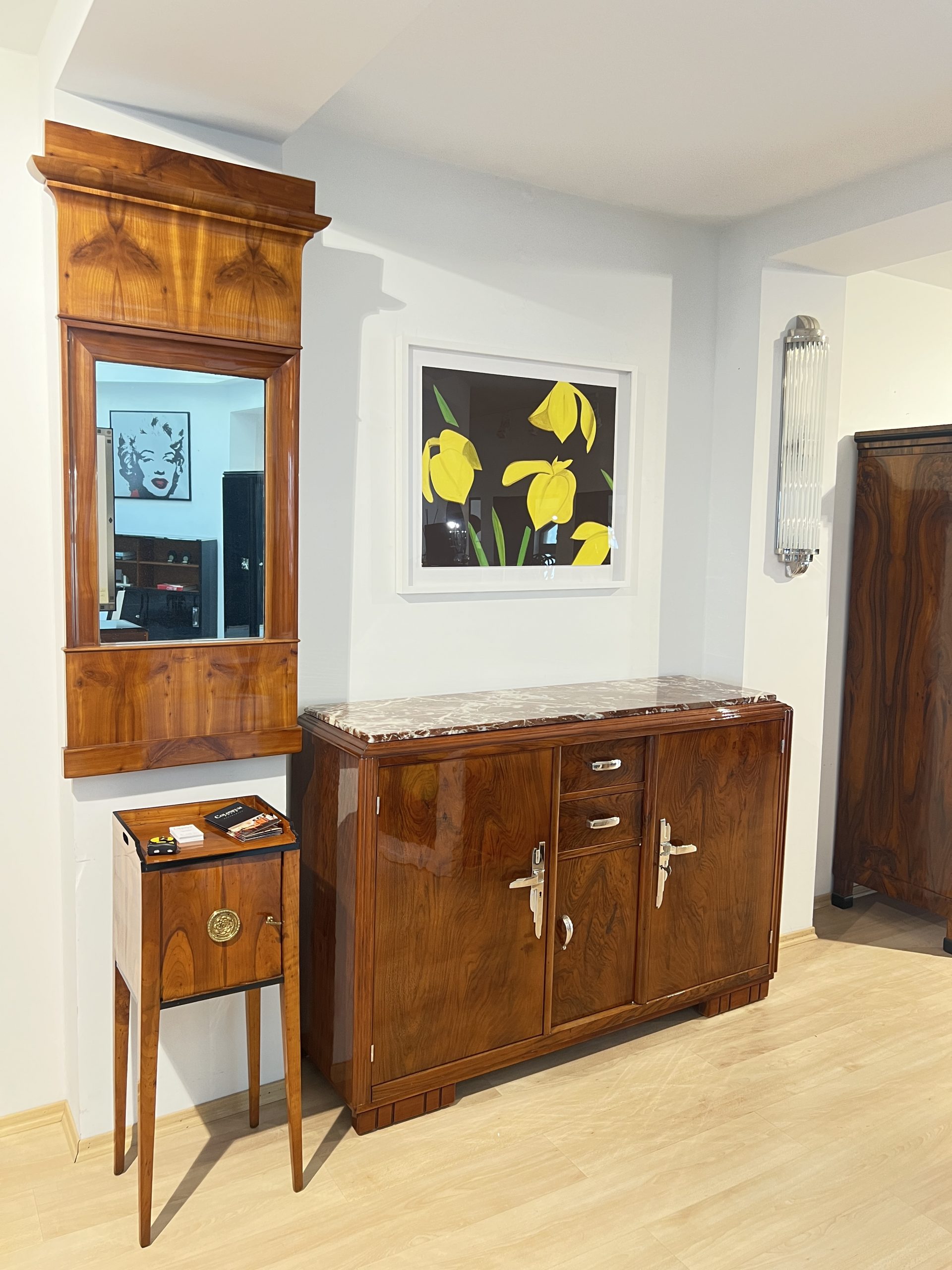 Alex Katz - Yellow Flags on Brown1