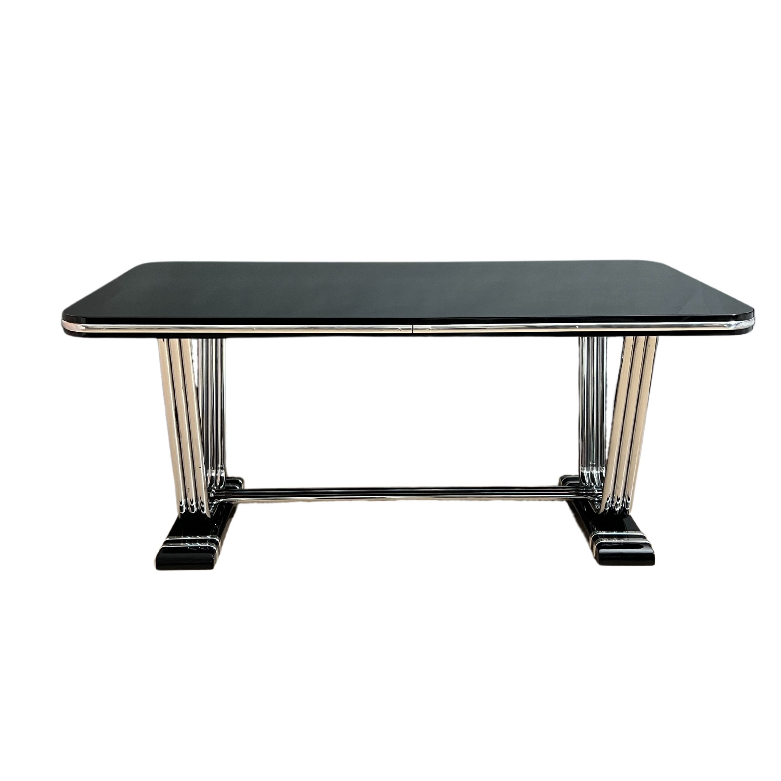 Bauhaus Steeltube Dining Table, PEL, Chrome, Balck Lacquer, England circa 1935