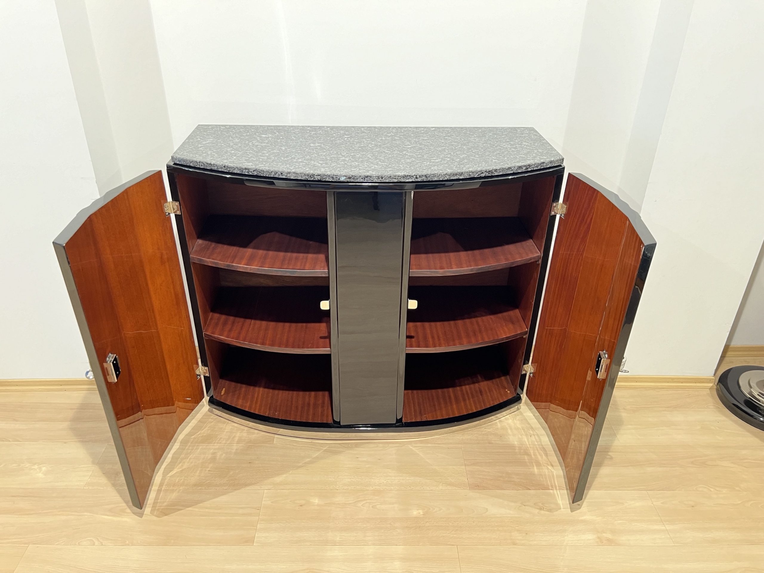 Art Deco Sideboard, Schwarzer Klavierlack, Chrom, Granit4