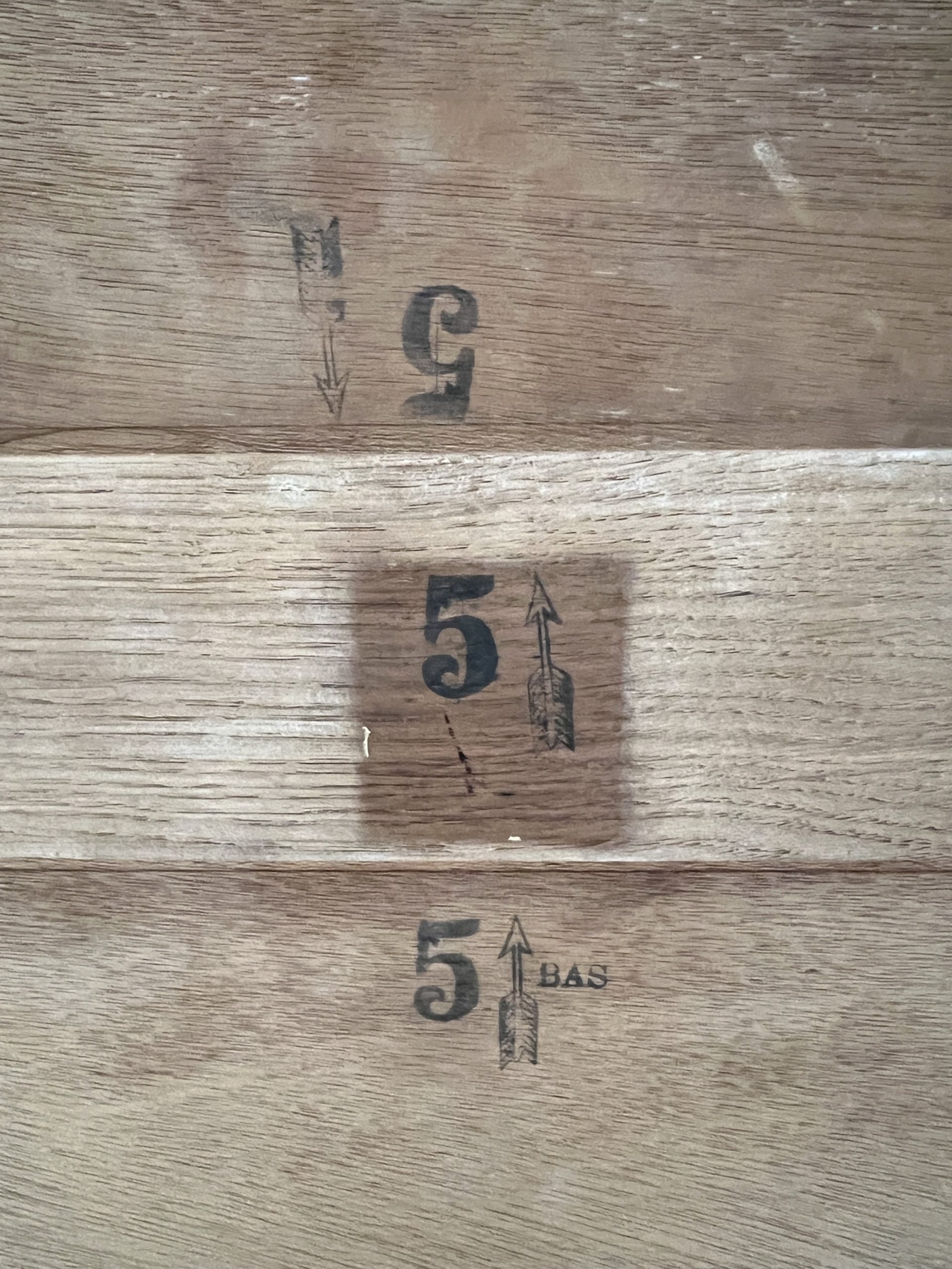 Art Deco Kleiderschrank8