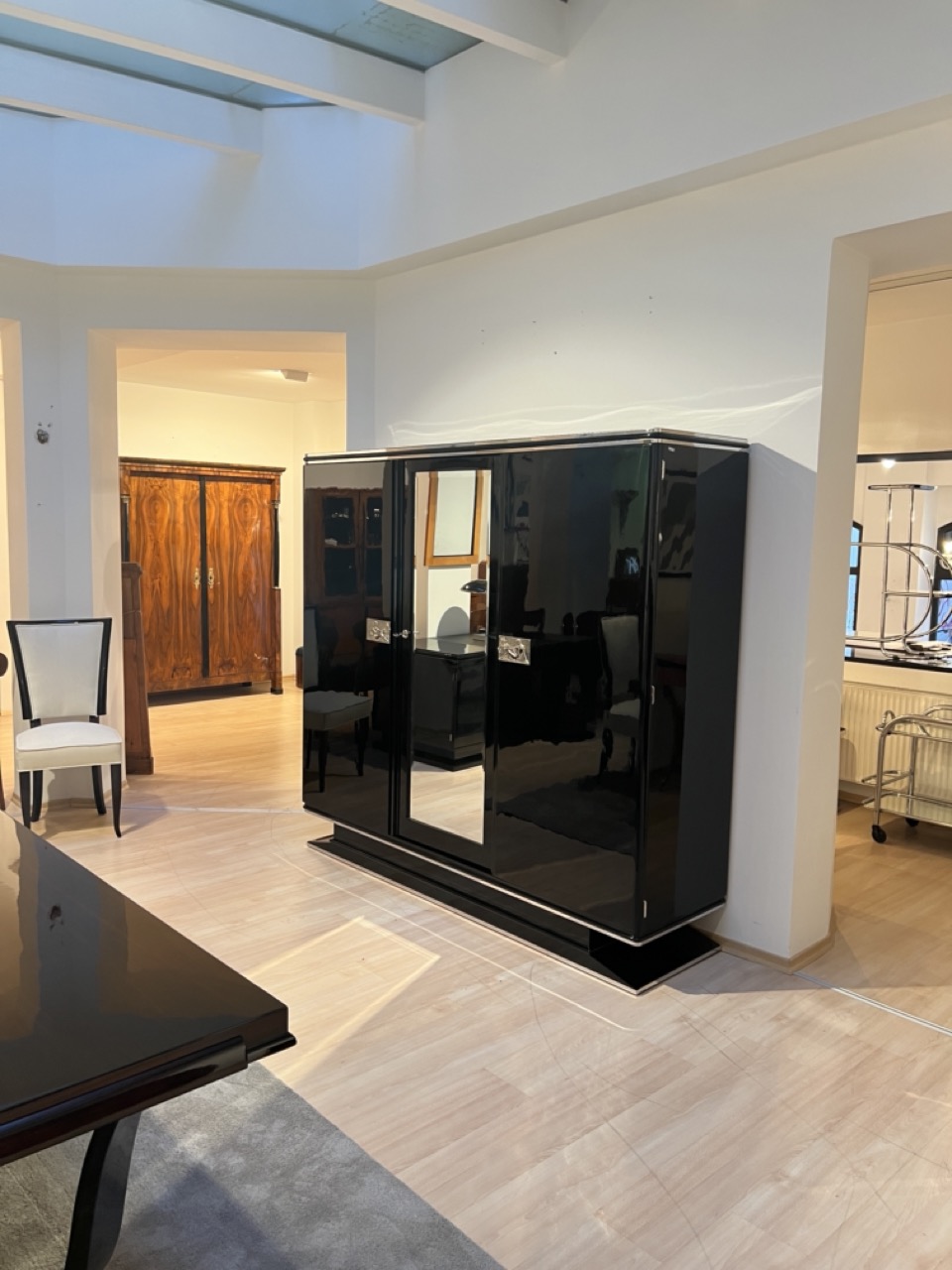 Art Deco Schrank schwarz5 Art Deco Schrank schwarz