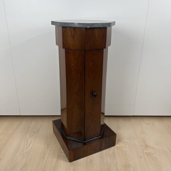 Biedermeier Trommelschränkchen in Nussbaum