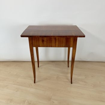 Biedermeier Beistelltischchen, Kirschbaum
