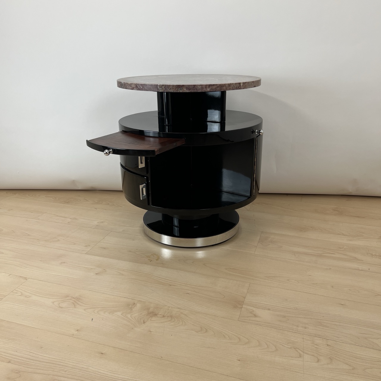 Runder drehbarer Art Deco Beistelltisch