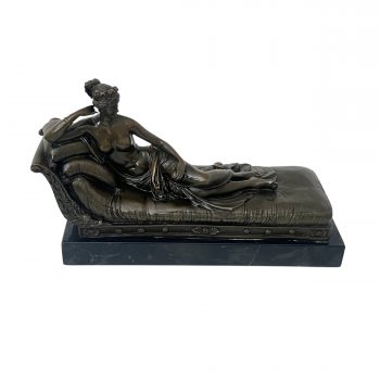 Bronze Skulptur, Frau auf Sofa, Signiert A. Canova, Paris circa 1950