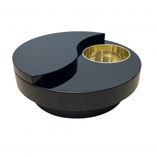 Willy Rizzo Coffee Table, Yin Yang, Black Lacquer and Brass, Italy, circa 1970