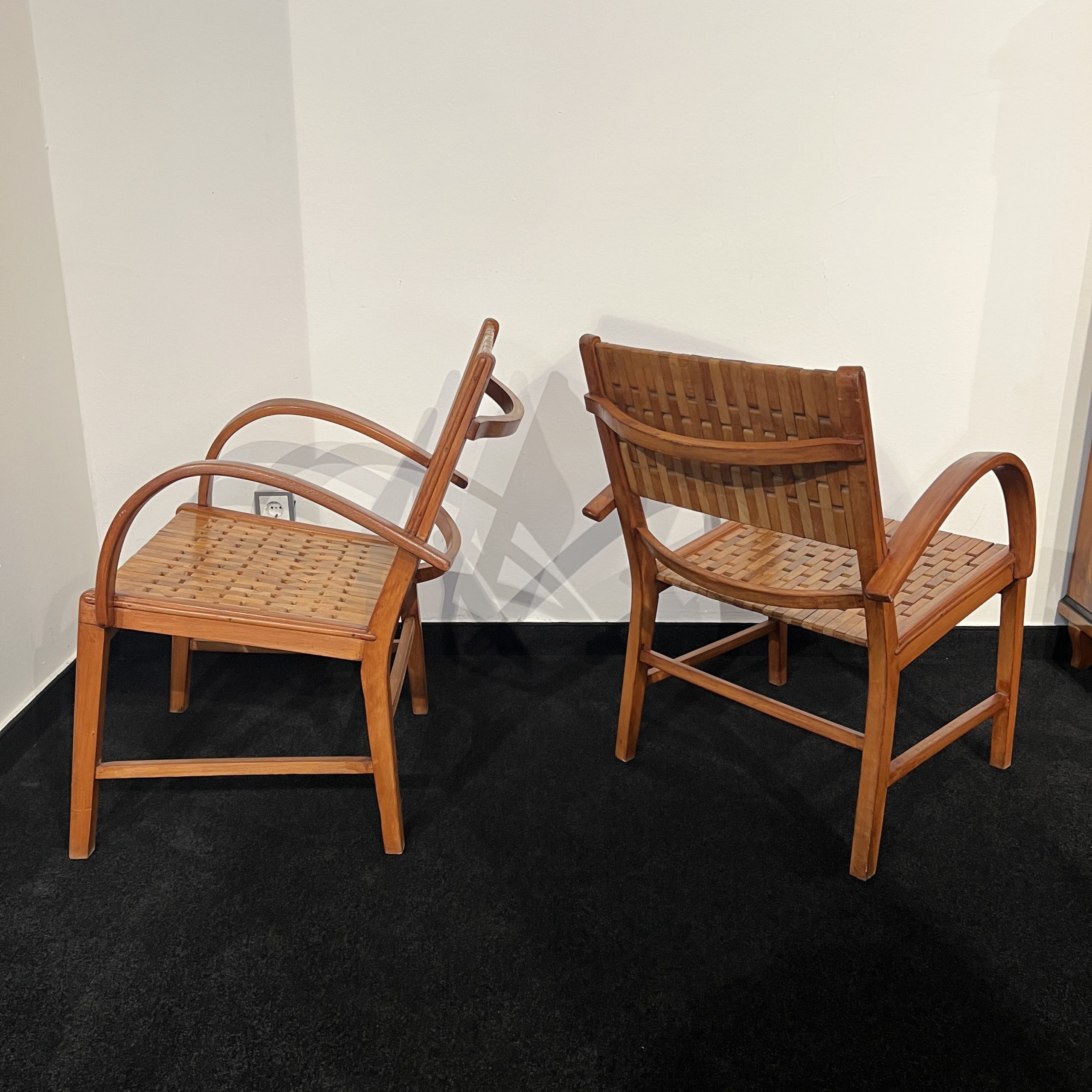 Paar Gelenka Armlehnstühle
