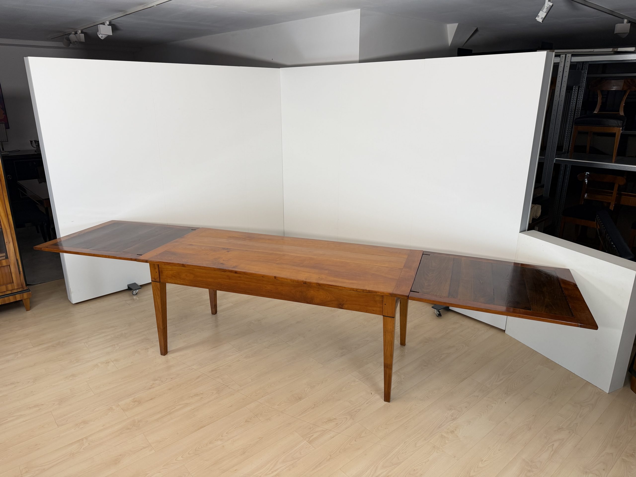 Biedermeier Speisetisch, ausziehbar, Kirschbaum.4
