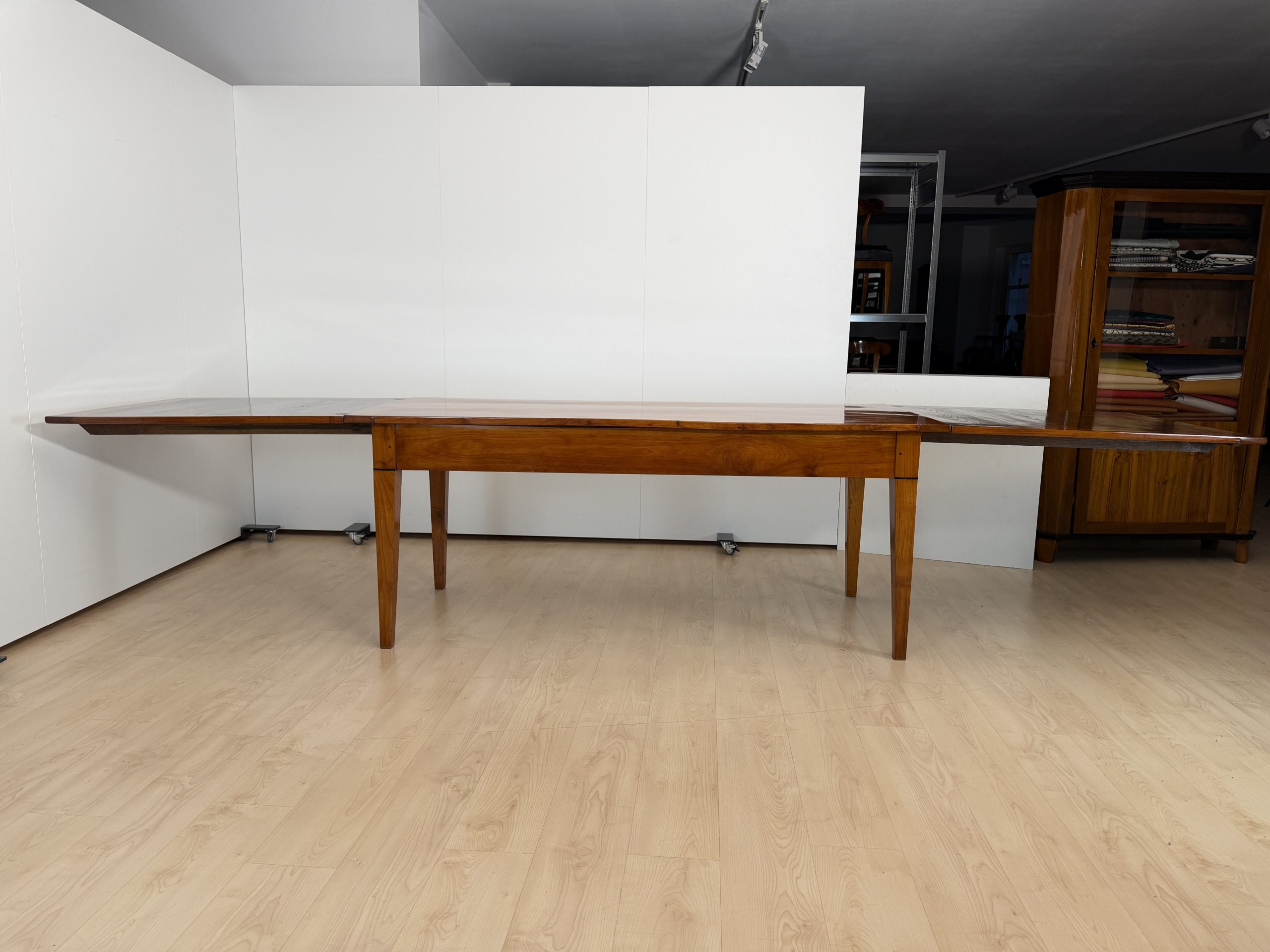 Biedermeier Speisetisch, ausziehbar, Kirschbaum.9