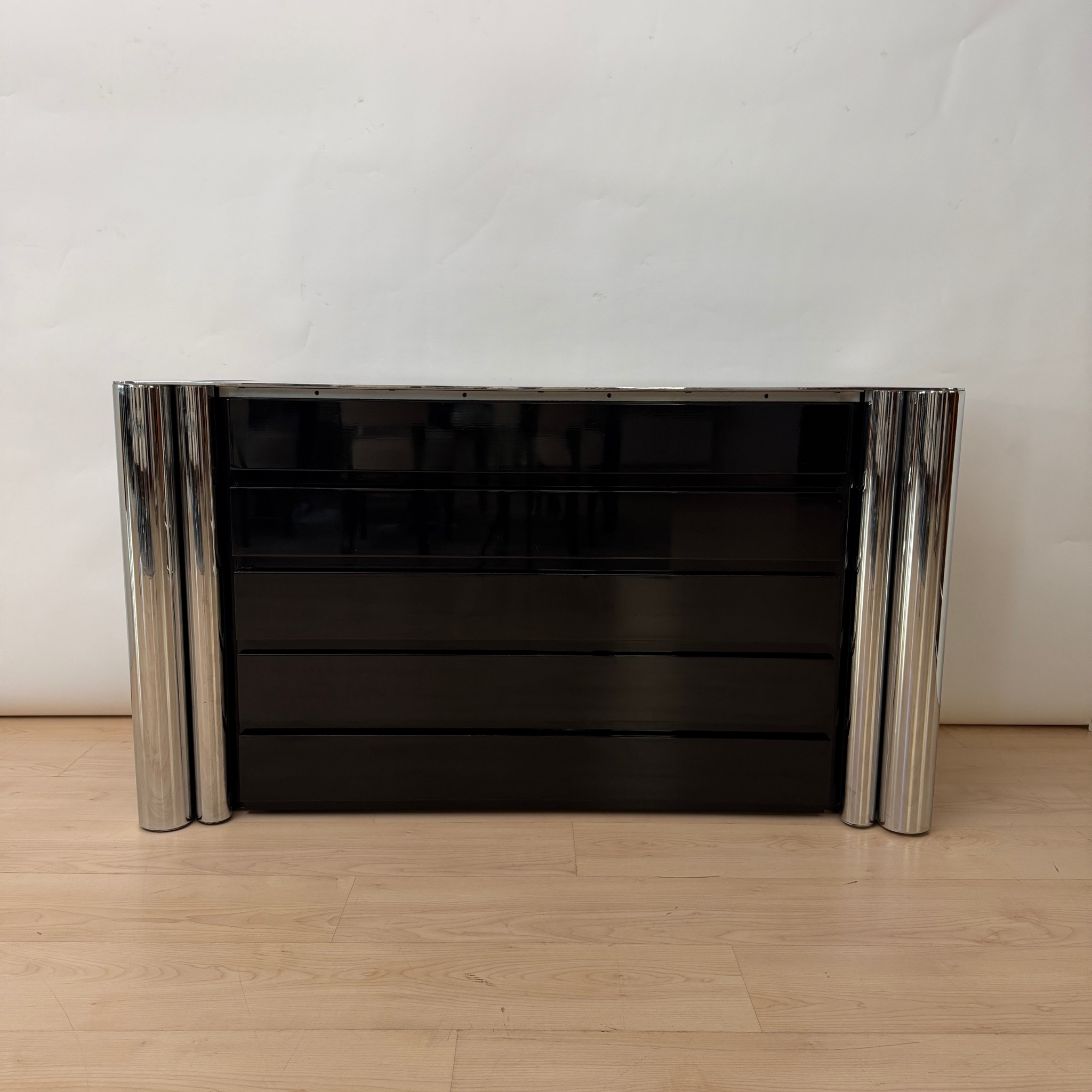 Design Kommode, Antonello Mosca für Cinova, schwarzer Lack und Chrom, Italien, 1969